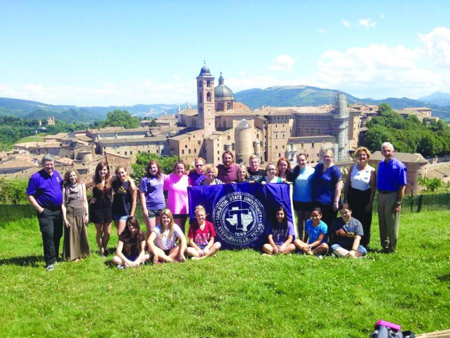 Tarleton+students+who+studied+in+Urbino%2C+Italy