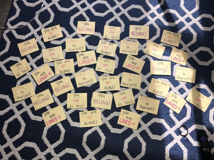 A series of positive post-it notes written by RL Jenna Whitmire for her residnece at Heritage. 