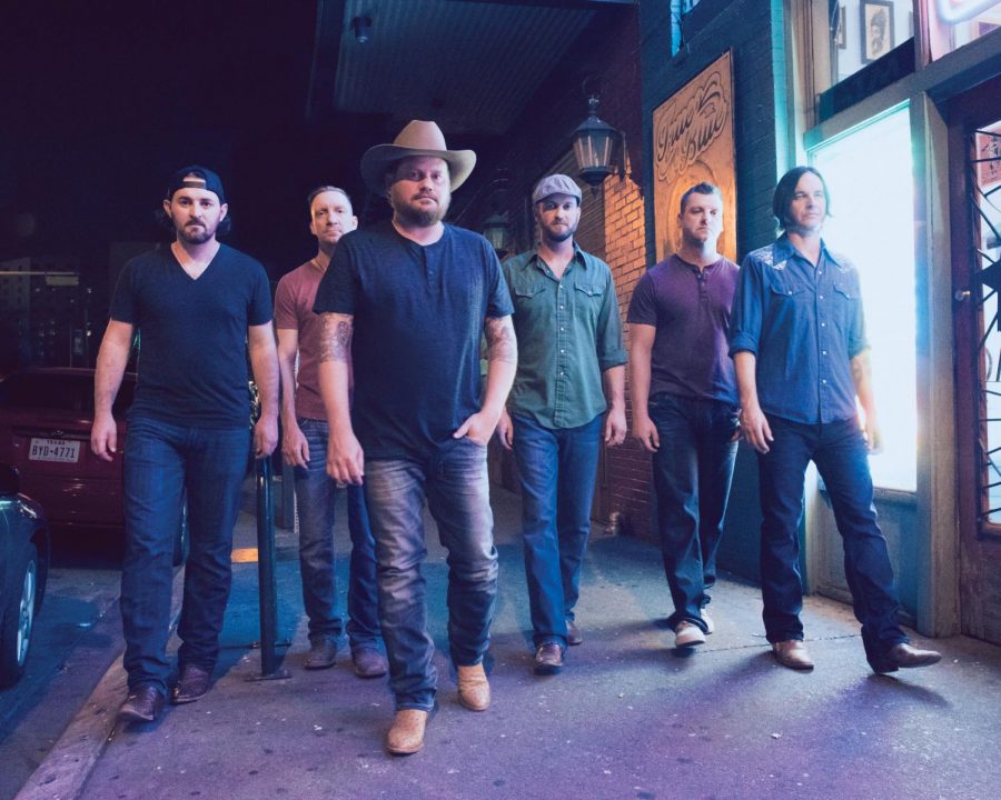 Randy Rogers returns to the Bud Light Stage for another year