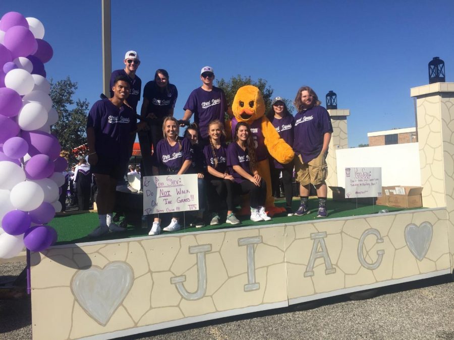 Oscar P debuted his new look during the Exercise is Medicine® On Campus Mascot Challenge video released last week (Oct. 13). Keeping with the theme, Oscar P rode the Campus Recreation float during the 2019 Homecoming parade.